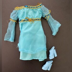 Vintage Mattel Generation Girl Glitz and Glam Lara Blue Dress Heels